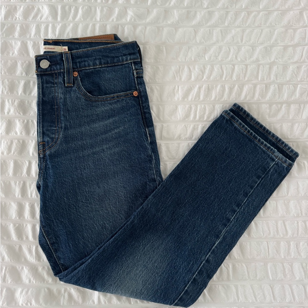 Levi's Women's Straight Wedgie Jeans - Dark Wash size 2/26